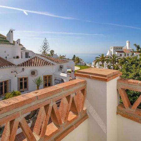 Apt Nerja Chimenea With Ocean View, A/C, & Fiber Apartment Bagian luar foto