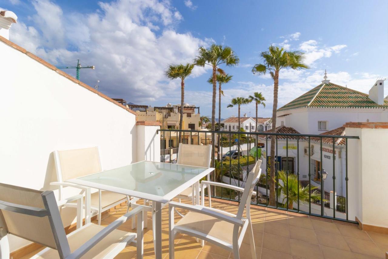 Apt Nerja Chimenea With Ocean View, A/C, & Fiber Apartment Bagian luar foto