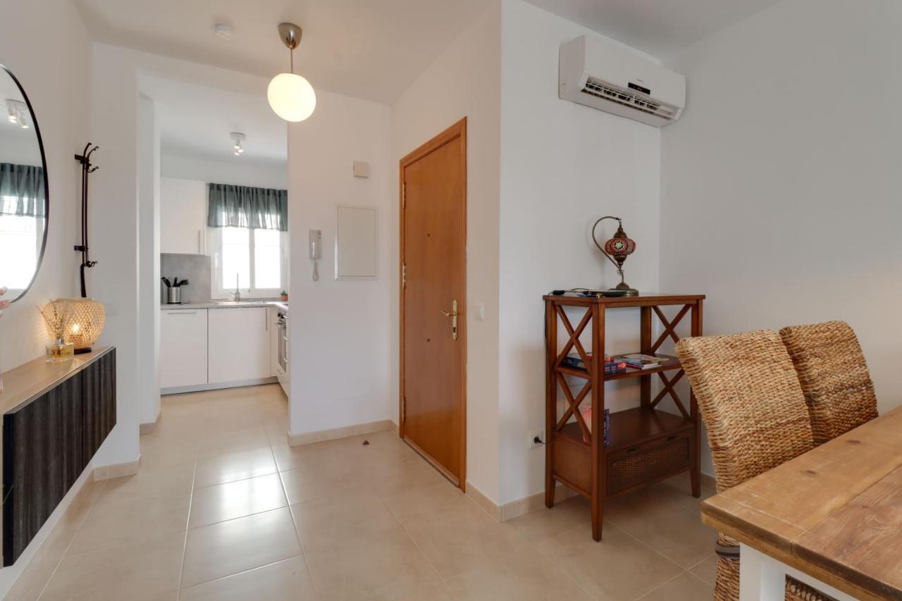 Apt Nerja Chimenea With Ocean View, A/C, & Fiber Apartment Bagian luar foto